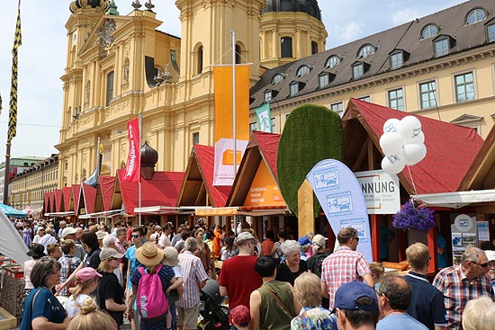 Handwerkerdorf 2019 auf dem Odeonsplatz (©Foto. Martin Schmitz)